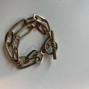 Ellen Tracy Gold Tone Double Row Oval Link Toggle Bracelet